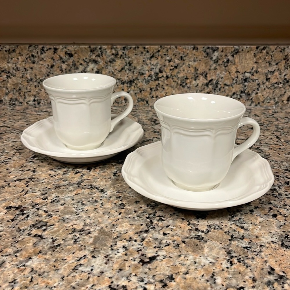 Set of 2 MIKASA French Countryside F9000 Cup & Saucer Sets